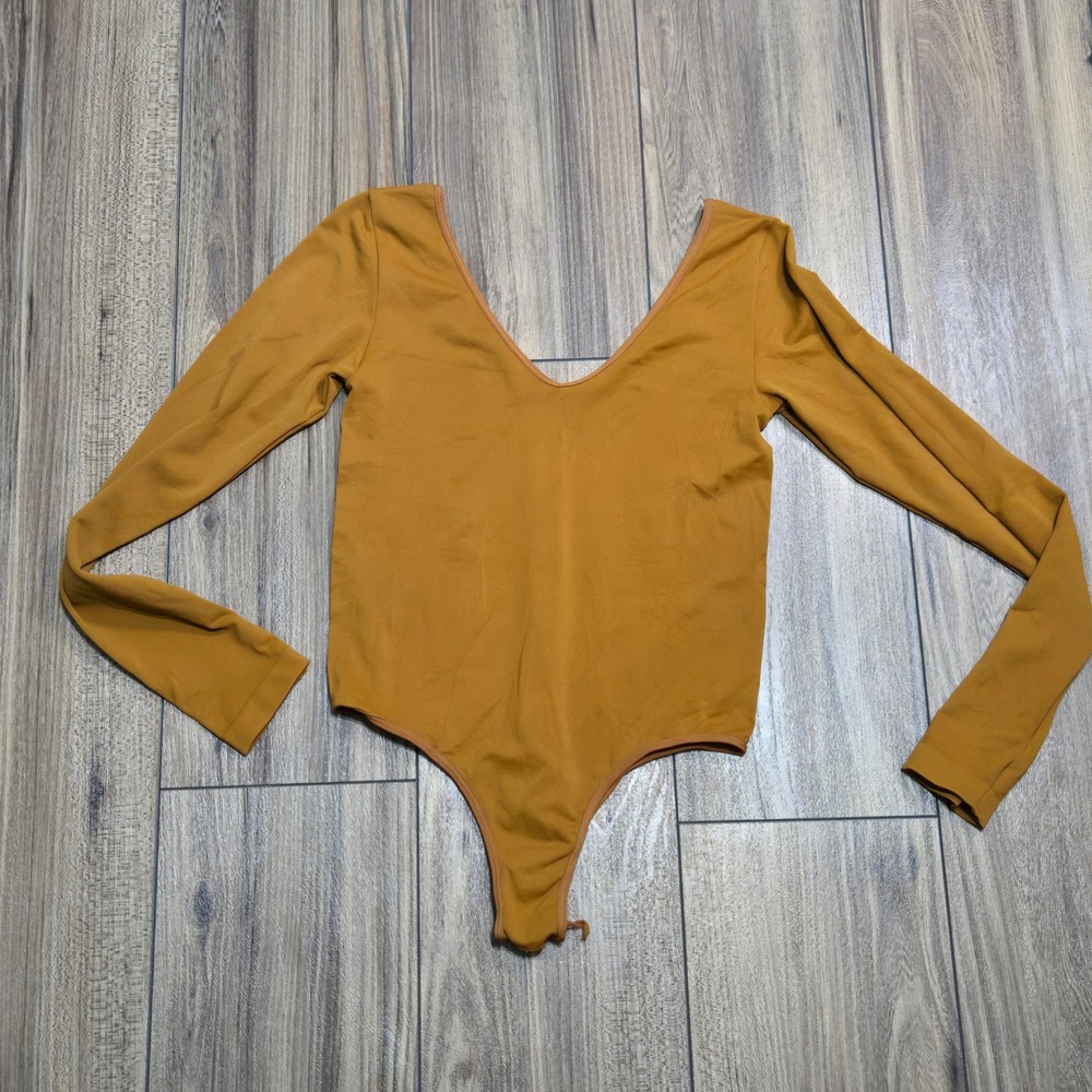 Yelete Womens One Size Mustard Yellow Gold V-Neck Long Sleeve Thong Bodysuit